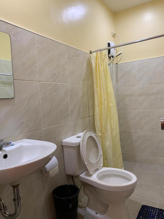 פנגלאו Midnite Inn מראה חיצוני תמונה