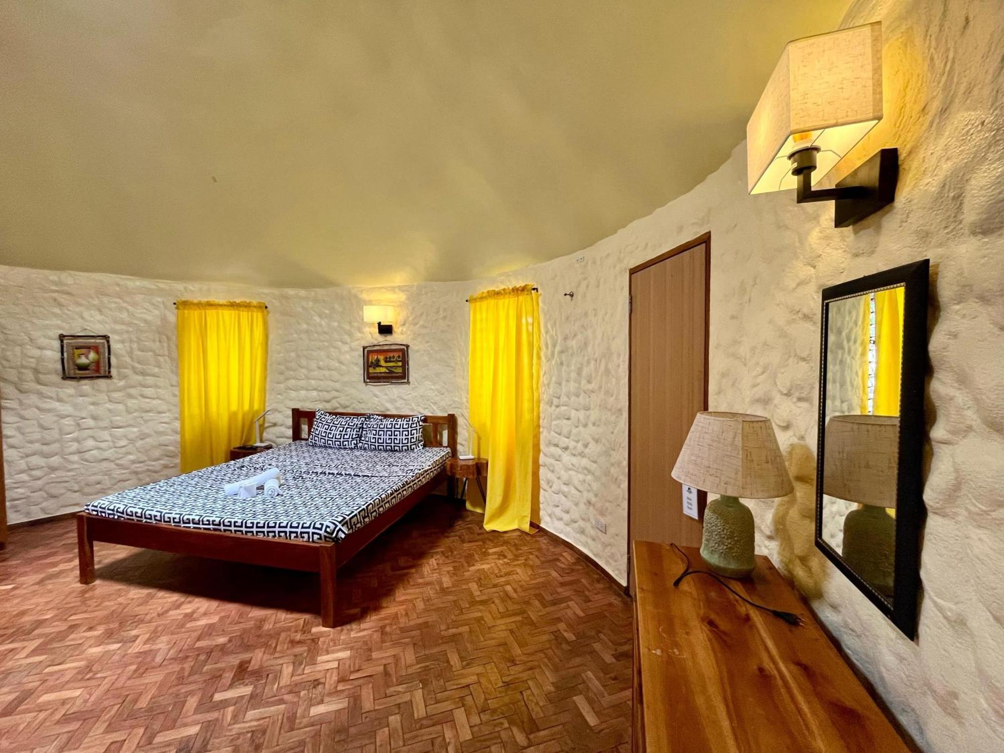פנגלאו Midnite Inn מראה חיצוני תמונה