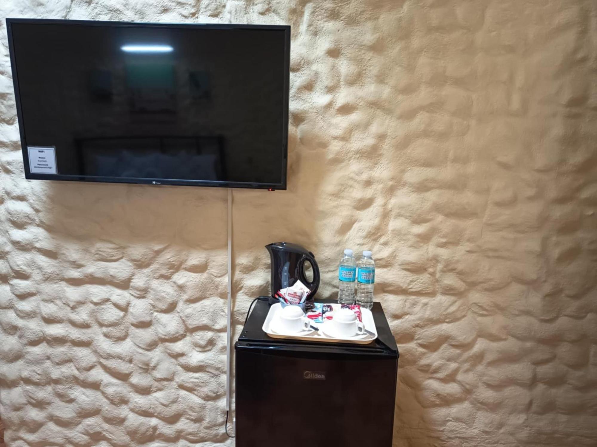 פנגלאו Midnite Inn מראה חיצוני תמונה